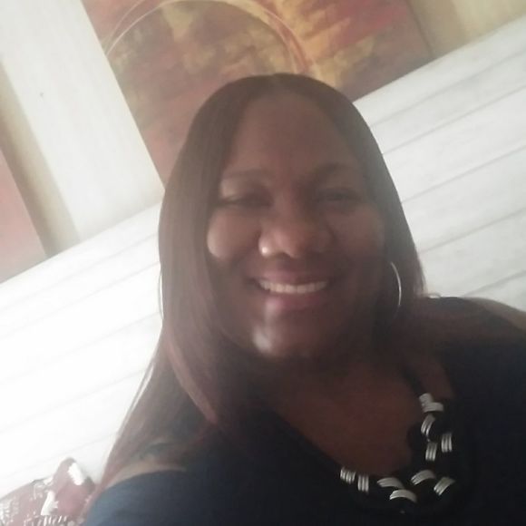 Meet your Posher, Connie - Picture 1 of 1